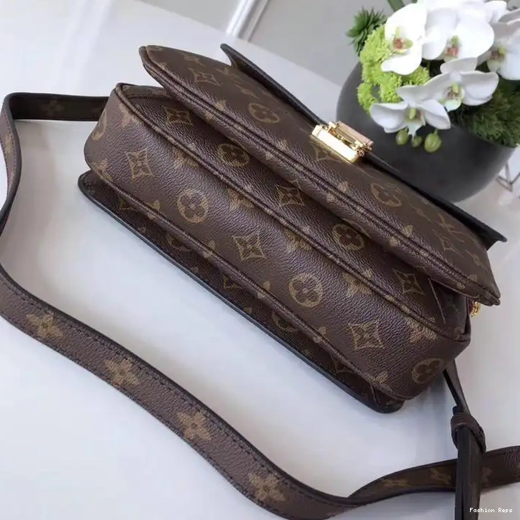 Fashion Reps Bags LV 19T1L0194 0518